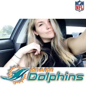 Meet your Posher, Daphne